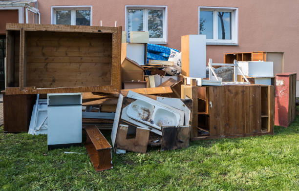 Best Yard Waste Removal  in Alma, MI